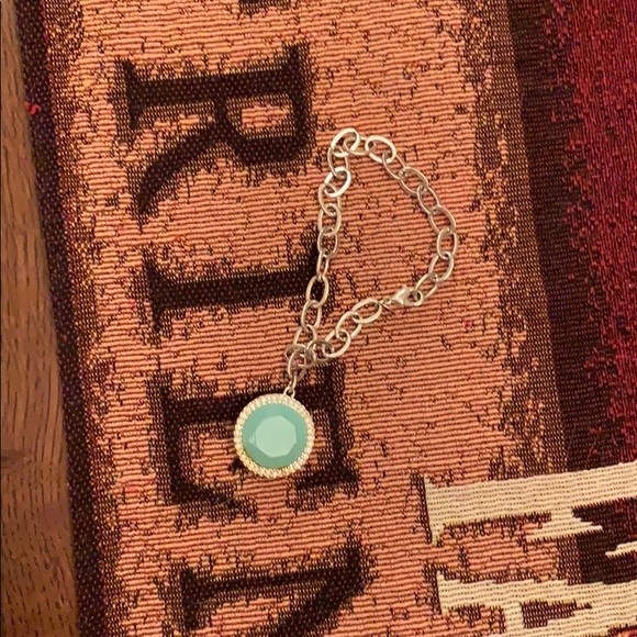 Avon bracelet - Picture 2 of 2